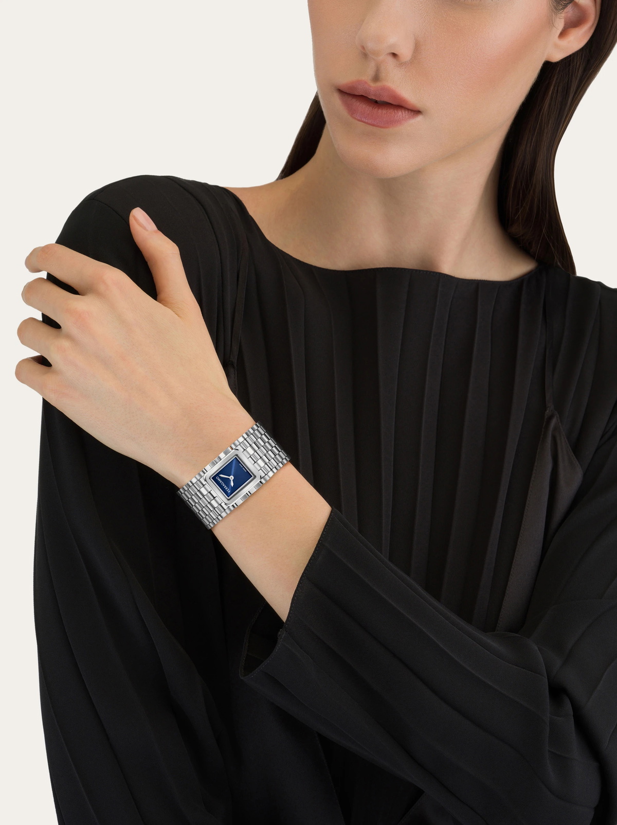 Ferragamo Womens Ferragamo Entrelacé watch in Blue