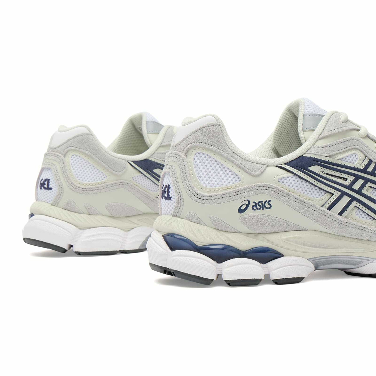 Asics GEL-NYC Sneaker in White/Midnight