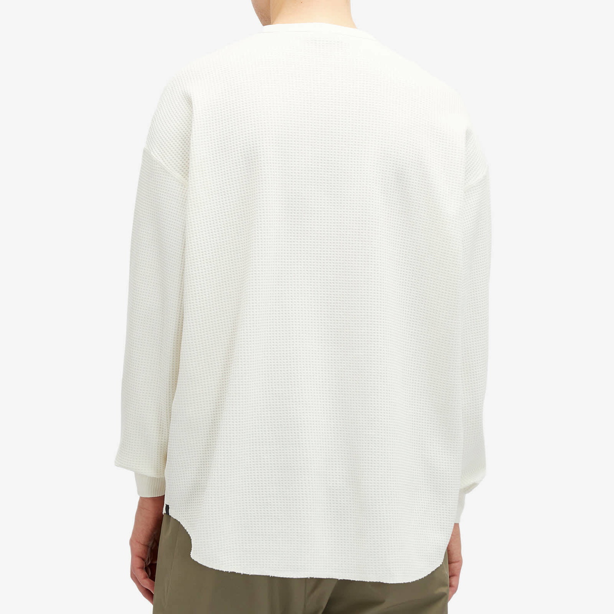 DAIWA Men's Long Sleeve Tech Thermal Crew in Ecru