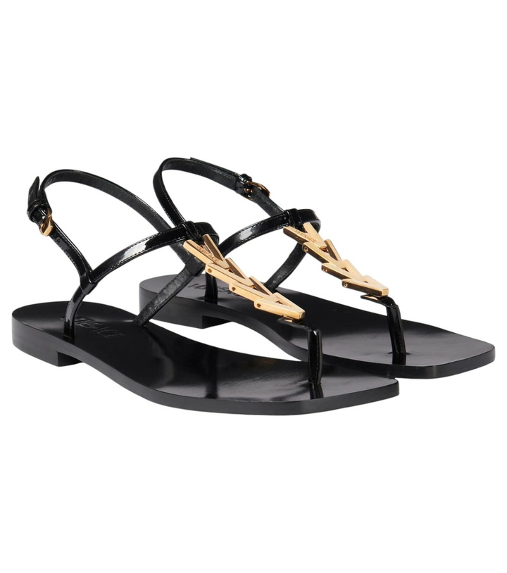 Photo: Versace V2025 Chain leather thong sandals