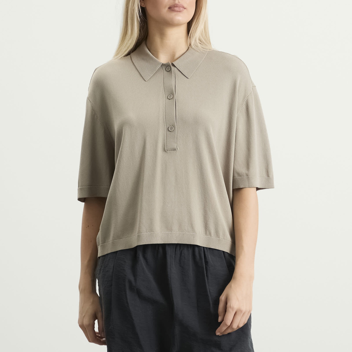 STEL Women's knit polo top in Cashew