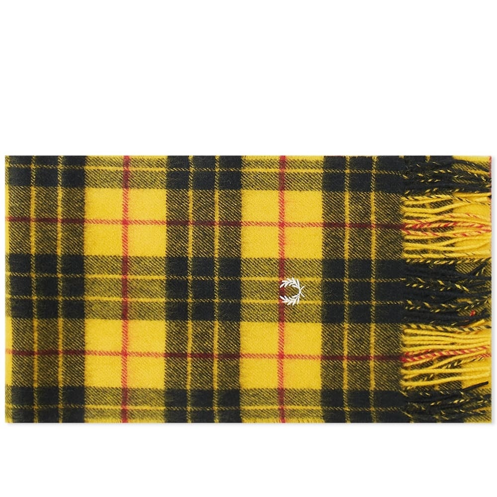 Photo: Fred Perry Authentic Tartan Scarf