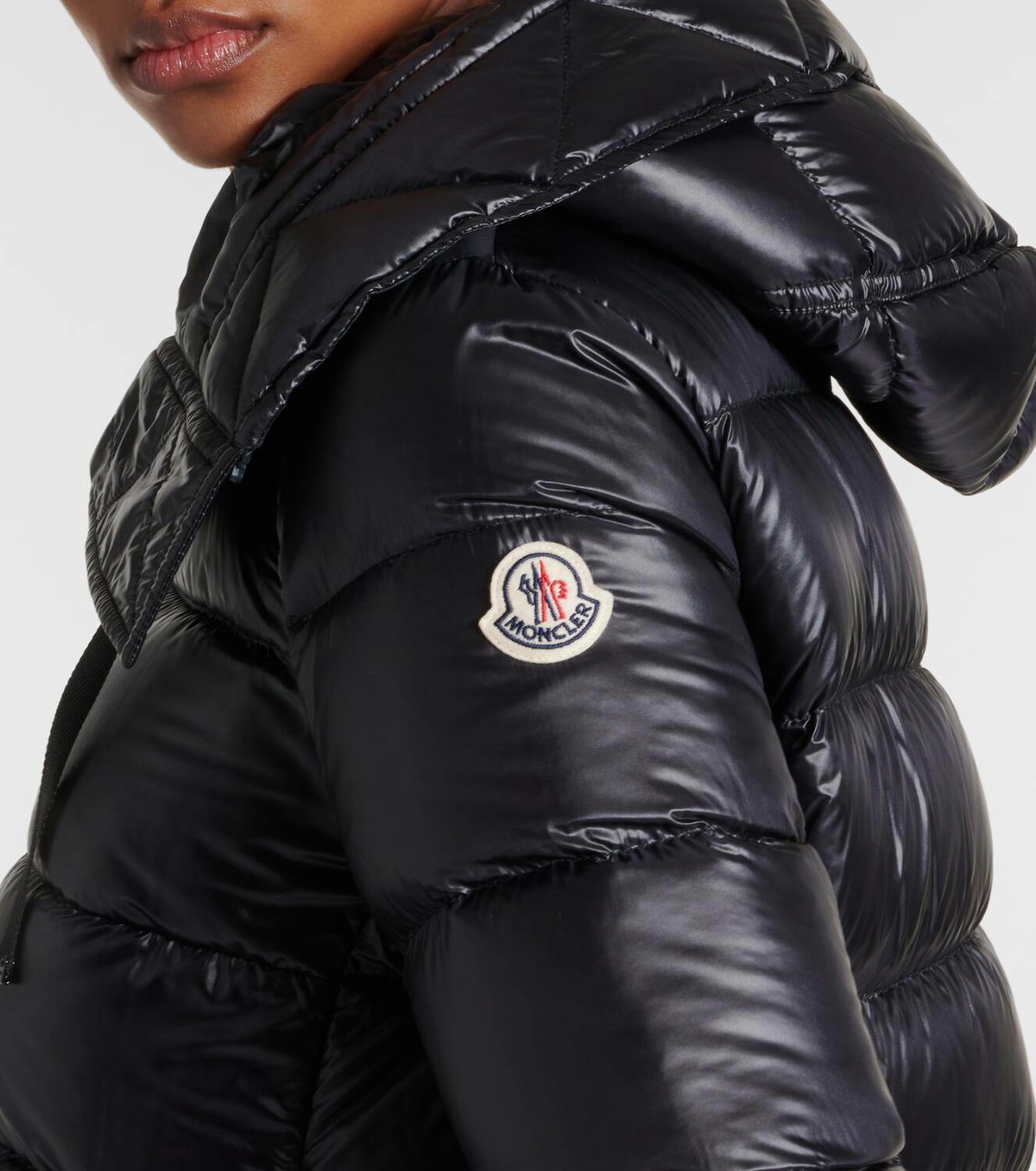 Suyen moncler black on sale