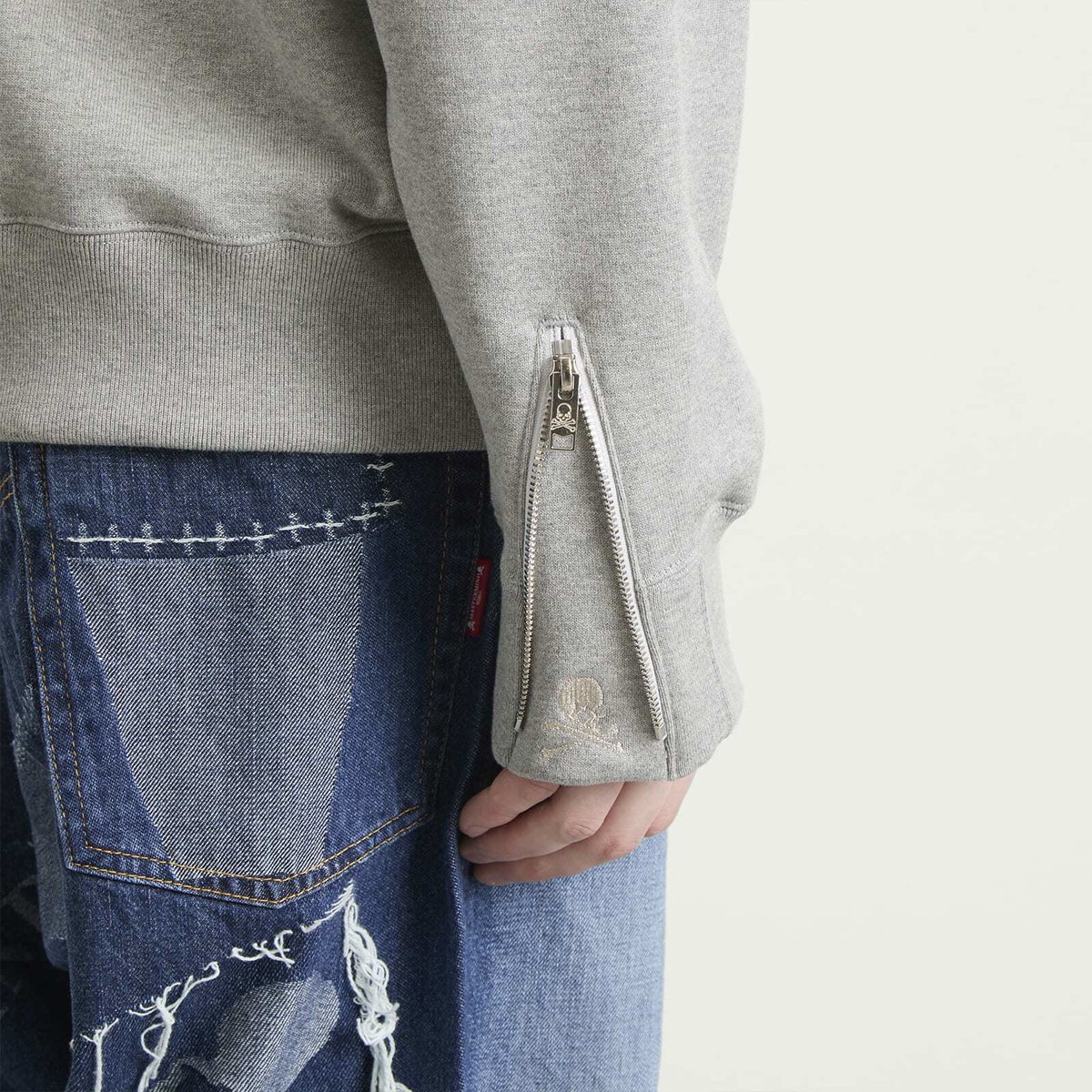 MASTERMIND WORLD Men's OG Embroidery-Ish Zip-Up Hoodie in Top Grey