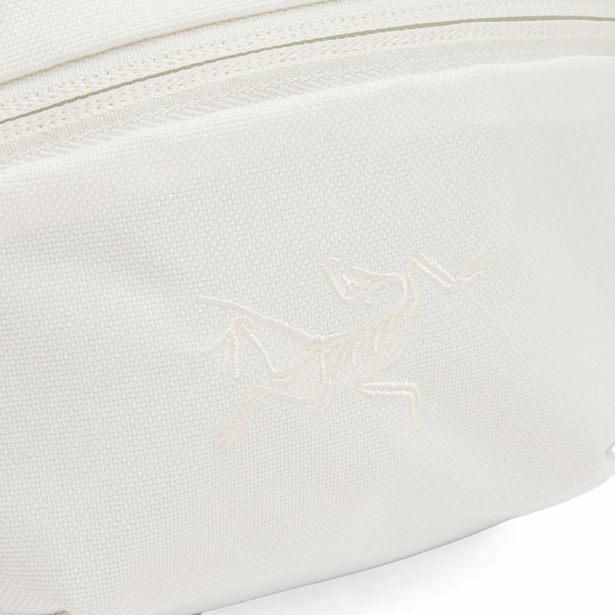 Arc'teryx Mantis 1 Waist Pack in Whiteout 