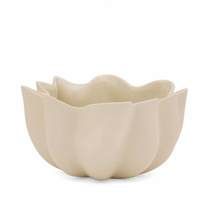 Photo: ferm LIVING Nium Bowl - Ø22 in Off-White 