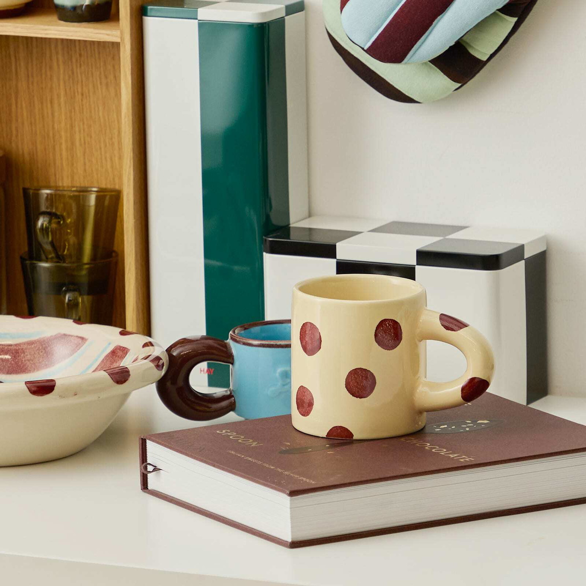 Damson Madder Women's Chubby Mug in Butter 