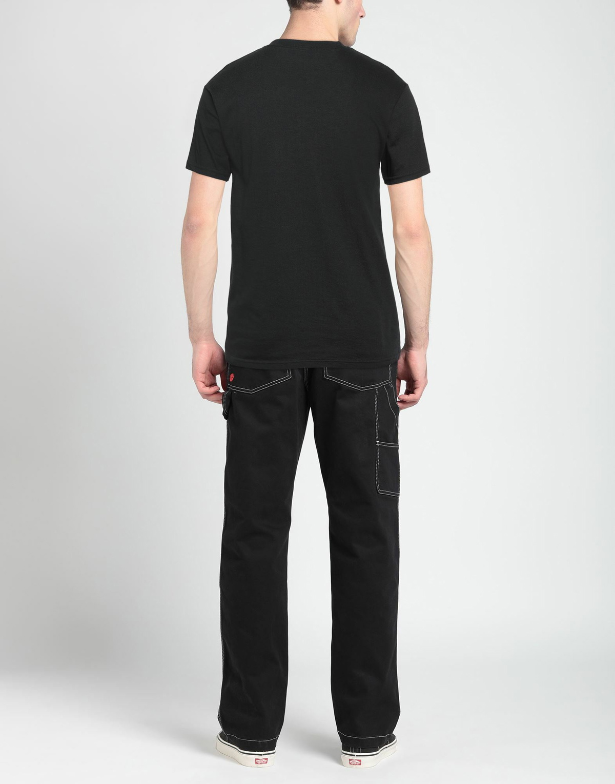 Ostrya Mens T-shirt in Black