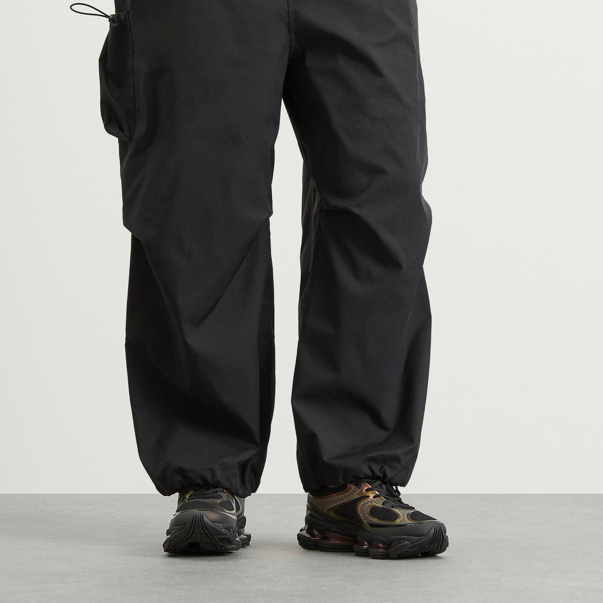 New Balance 2000 Sneaker in Iridescent/Black