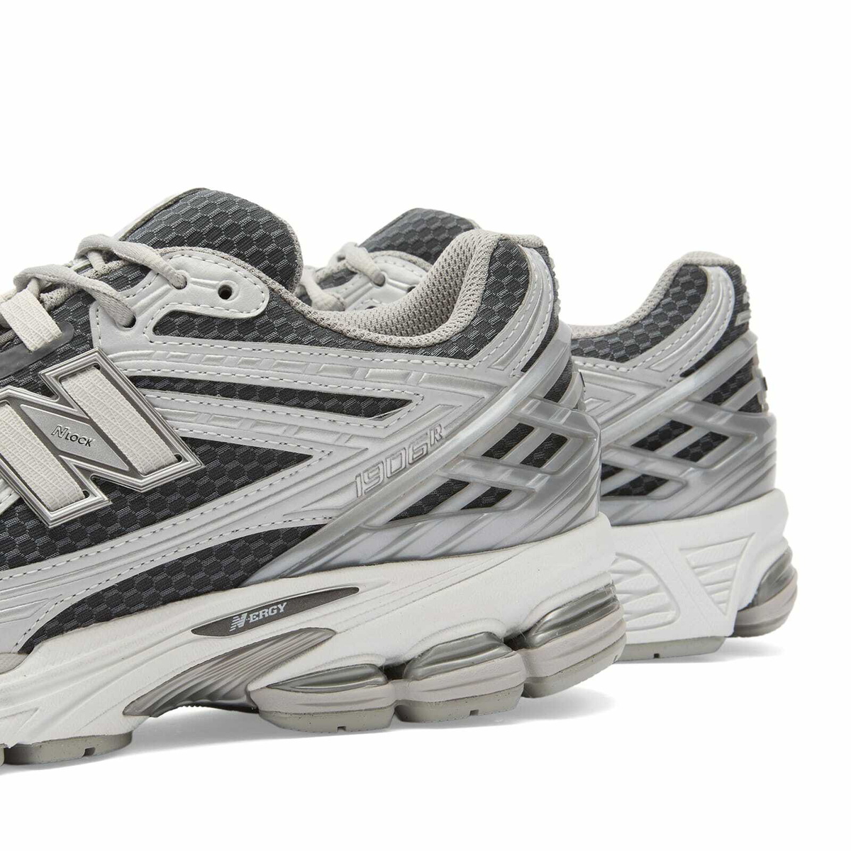 New Balance 1906R Sneaker in White