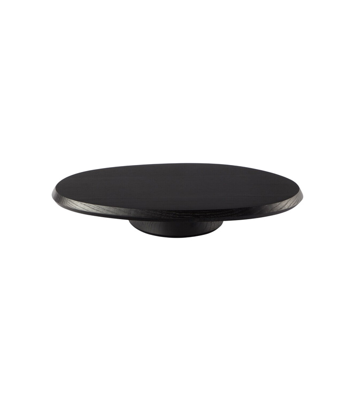 Photo: Serax Dune wooden cake stand by Kelly Wearstler