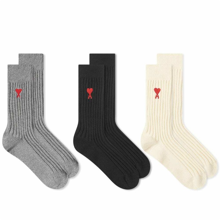 Photo: AMI Men's A Heart Sock - 3 Pack in Off White/Grey/Black