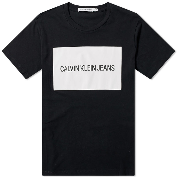 Photo: Calvin Klein Institutional Box Logo Tee