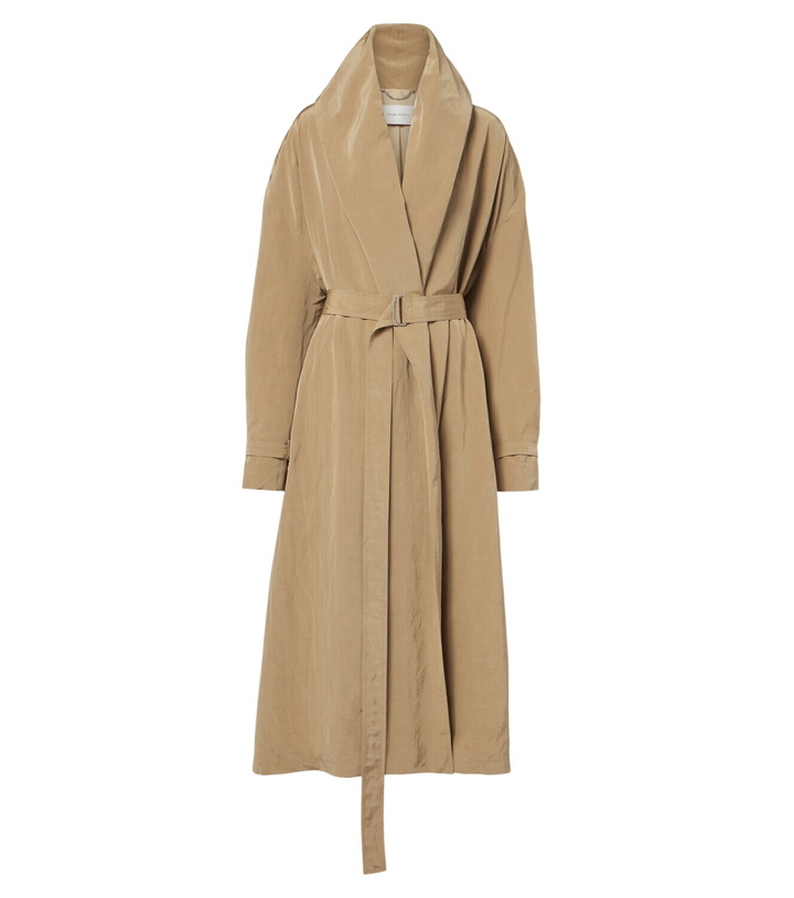 Photo: Magda Butrym Belted technical coat
