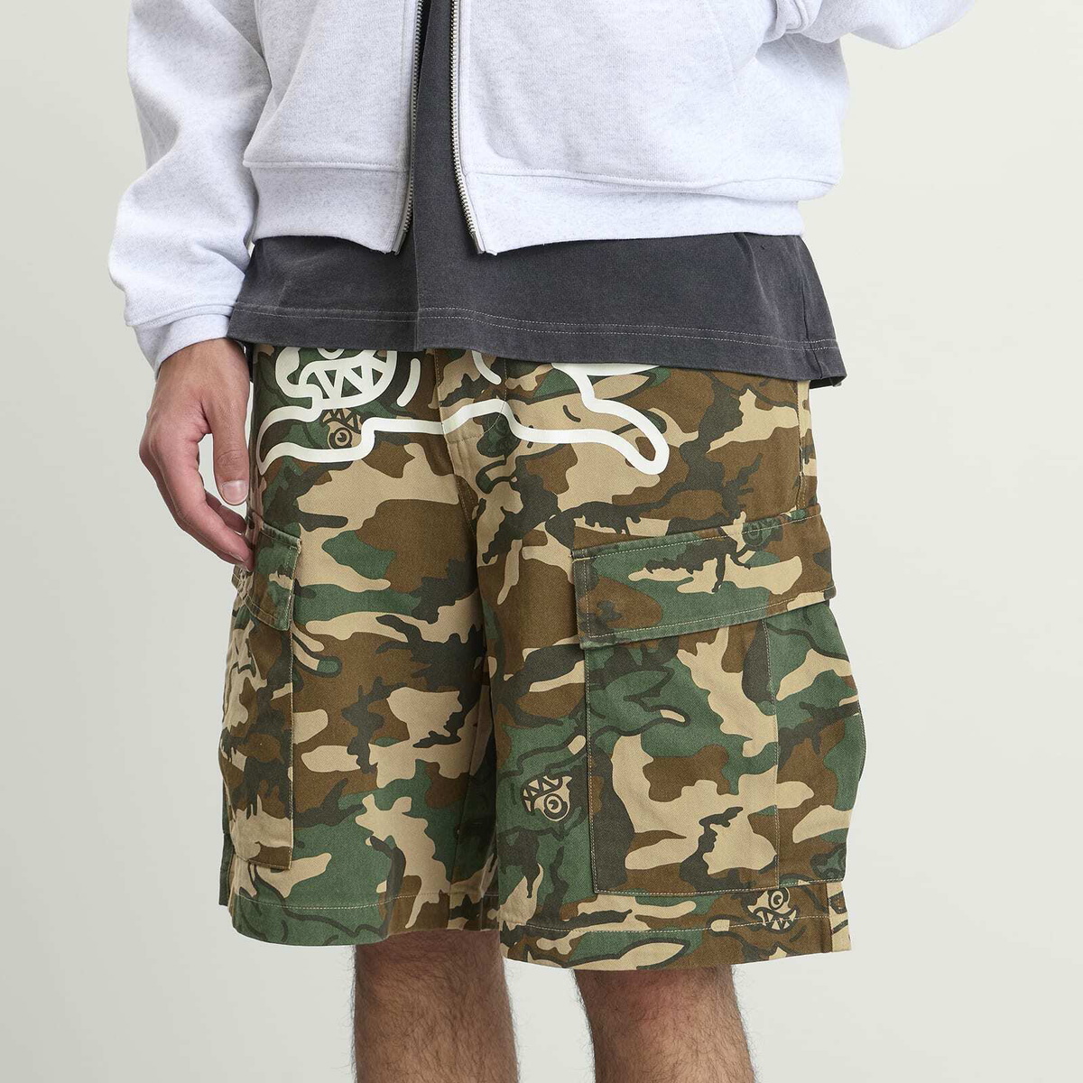 ICECREAM Men's Running Dog Woodland Camo Cargo Shorts in Multi