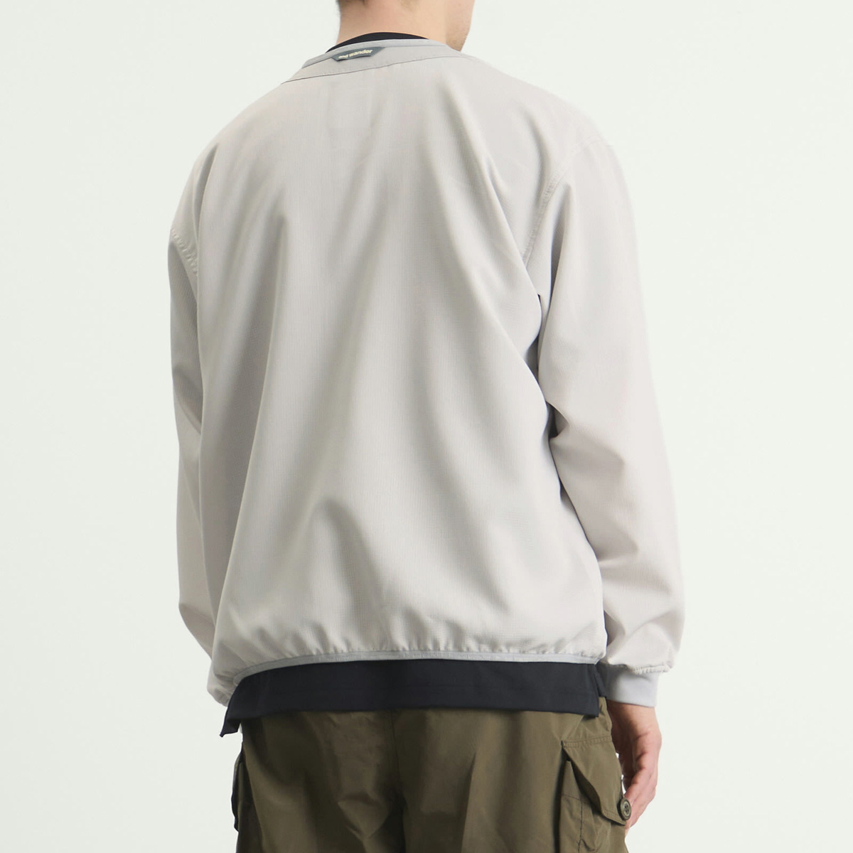 and wander Men's Vent Cardigan in Light Grey