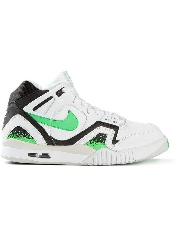 Photo: NIKE - Air Tech Challenge Sneakers