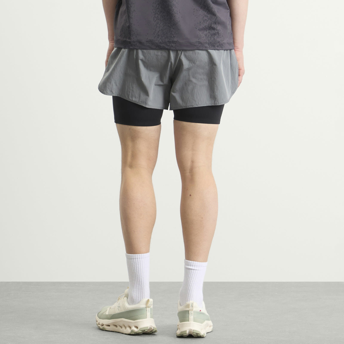 ON Men's Performance Volt Shorts in Glacier