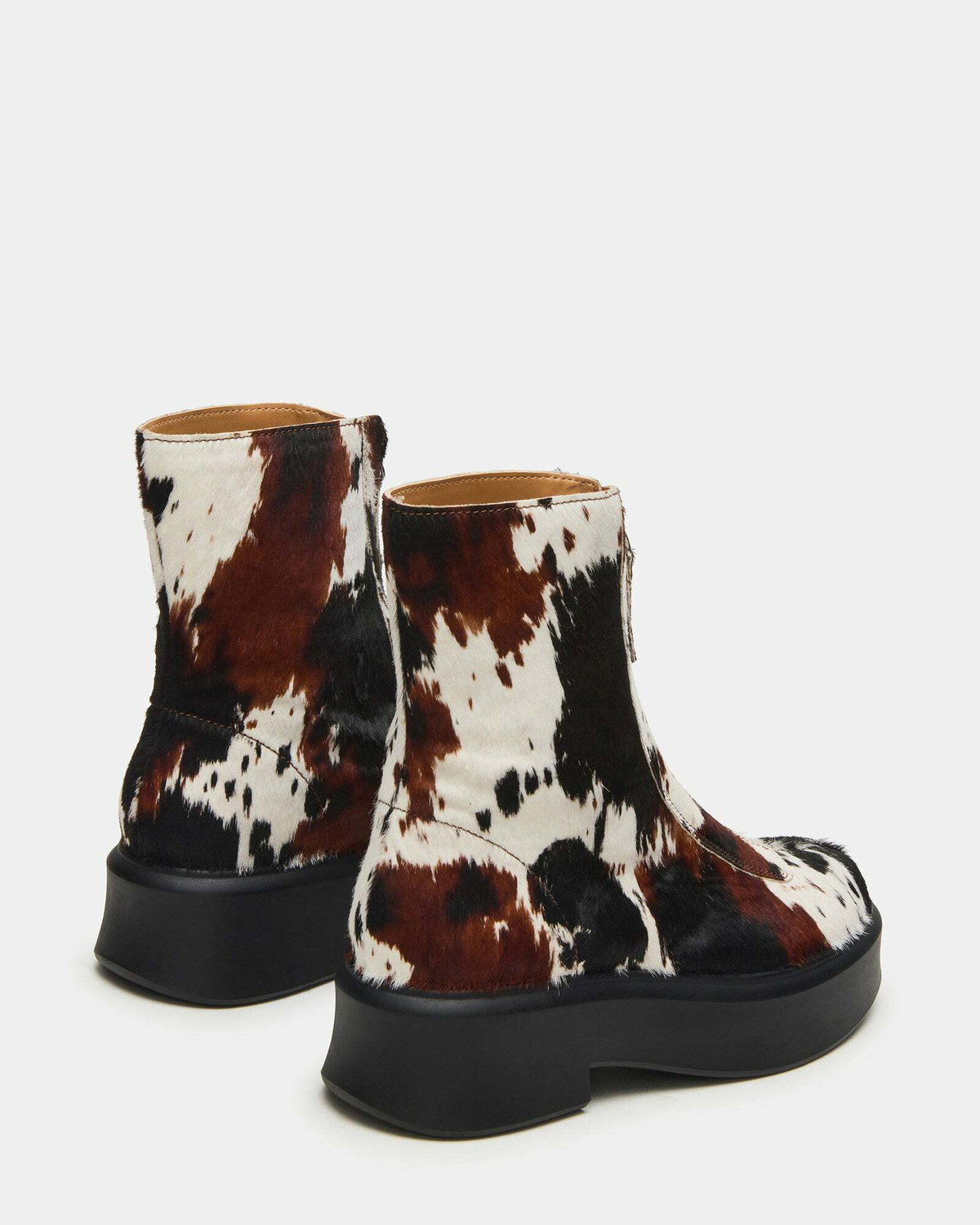 Steve Madden Jones-H Booties in Cow
