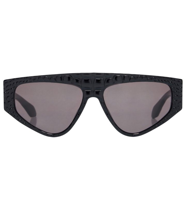 Photo: Alaïa Lettering Logo flat-top sunglasses
