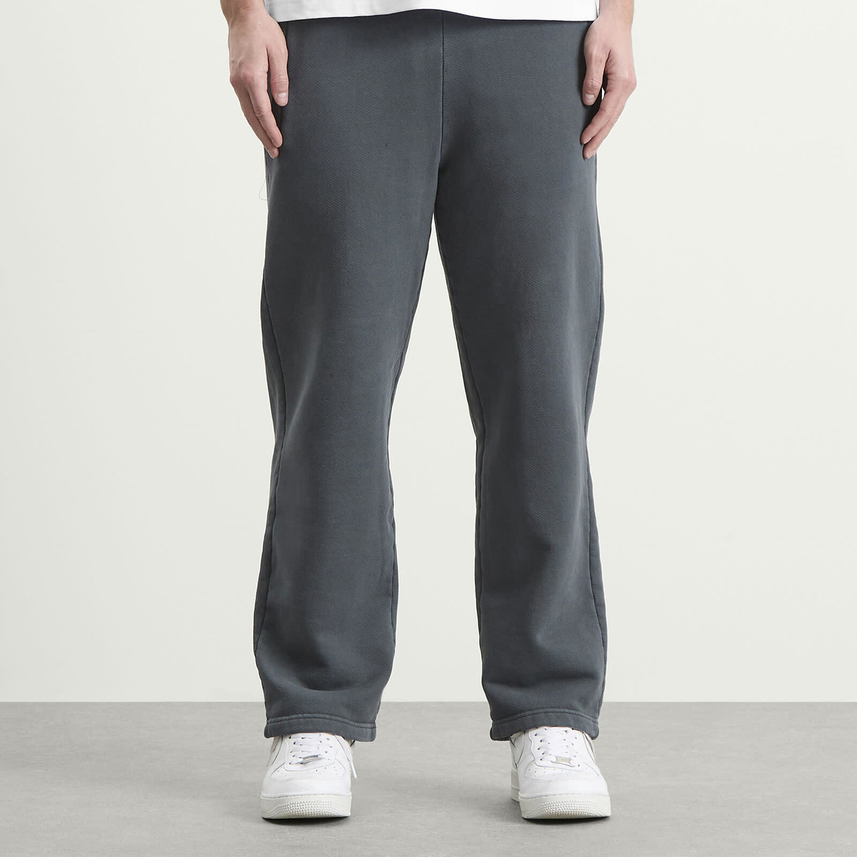 Club 1984 Men's Club Sweatpants in Washed Grey