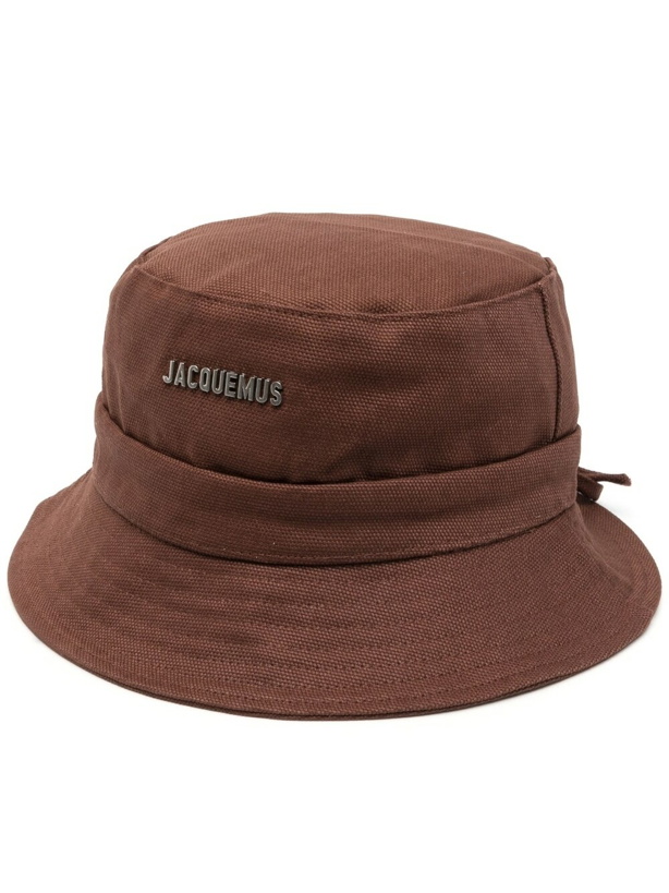 Photo: JACQUEMUS - Le Bob Gadjo Bucket Hat