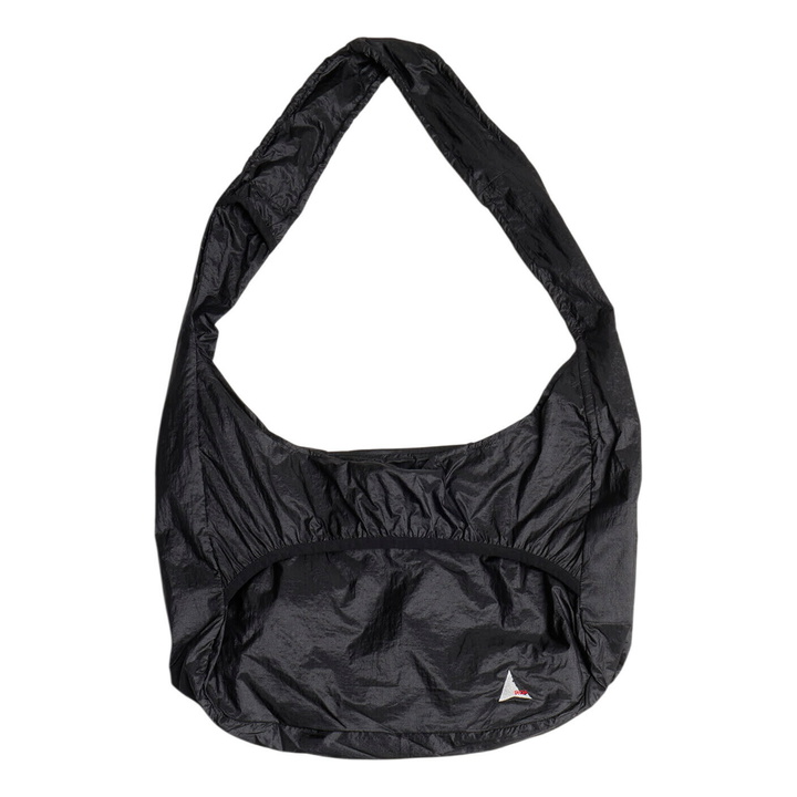 Photo: ROA Men's Laki Packable Knot Bag in Black