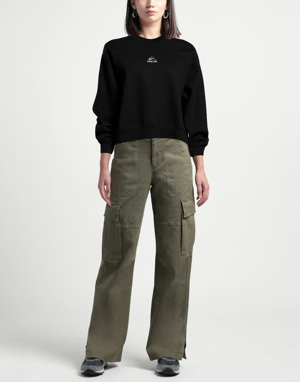 Nike Acg Womens Sweatshirt in Black