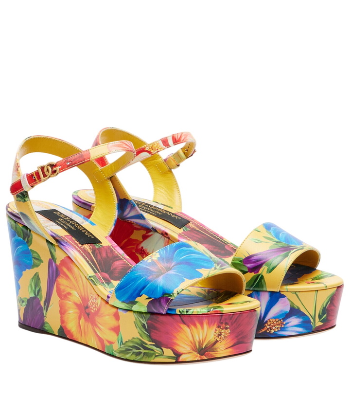 Photo: Dolce&Gabbana Bianca floral wedges