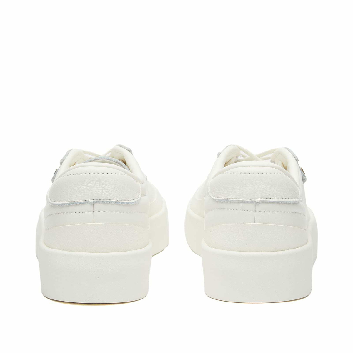 ★関税込★adidas★ADIDAS ORIGINALS NUCOMBE WHITE★22-29cm★ Adidas Men's Nucombe Sneakers in White/Off White adidas