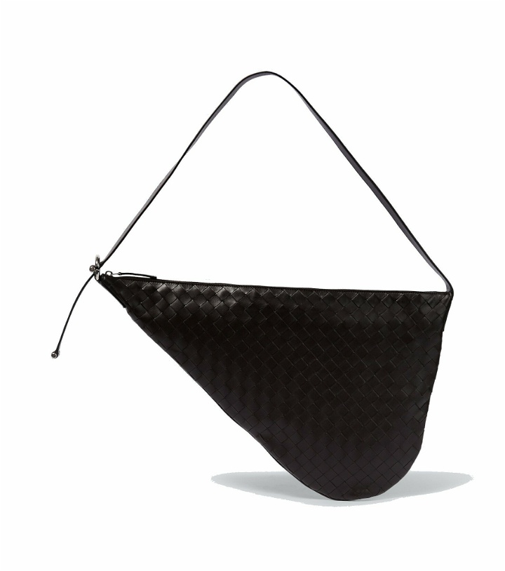 Photo: Bottega Veneta - Virgule leather shoulder bag