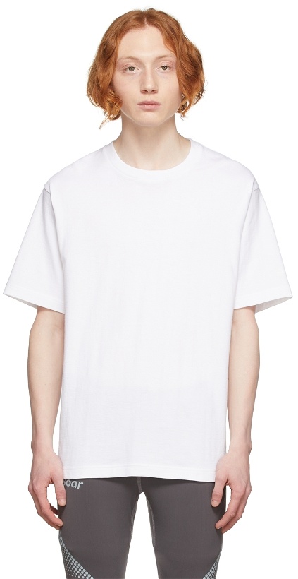 Photo: Goldwin White Cotton T-Shirt