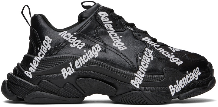 Photo: Balenciaga Black Triple S Sneakers
