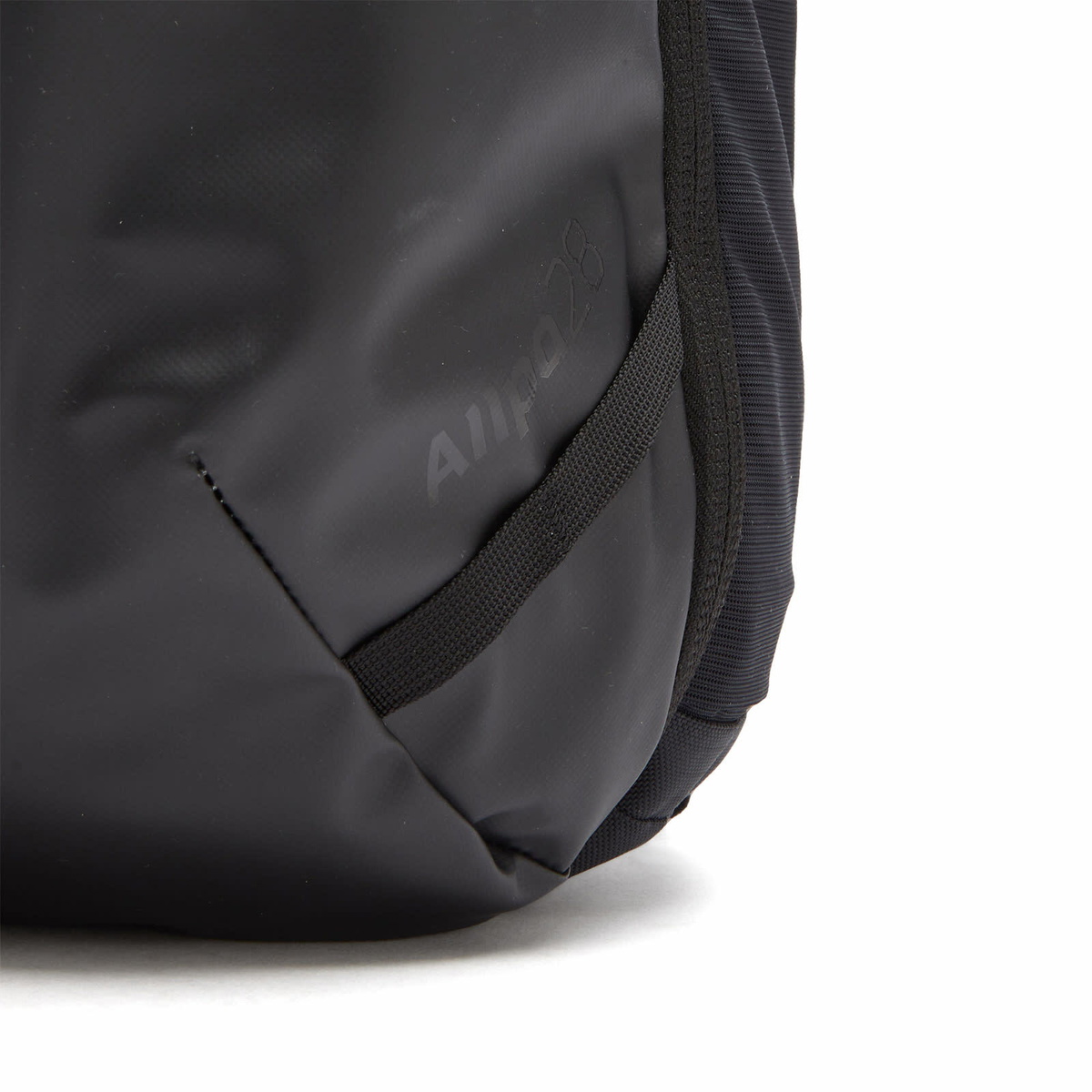 Cotopaxi Men's Allpa 28L Travel Pack in Cotopaxi Black Cotopaxi