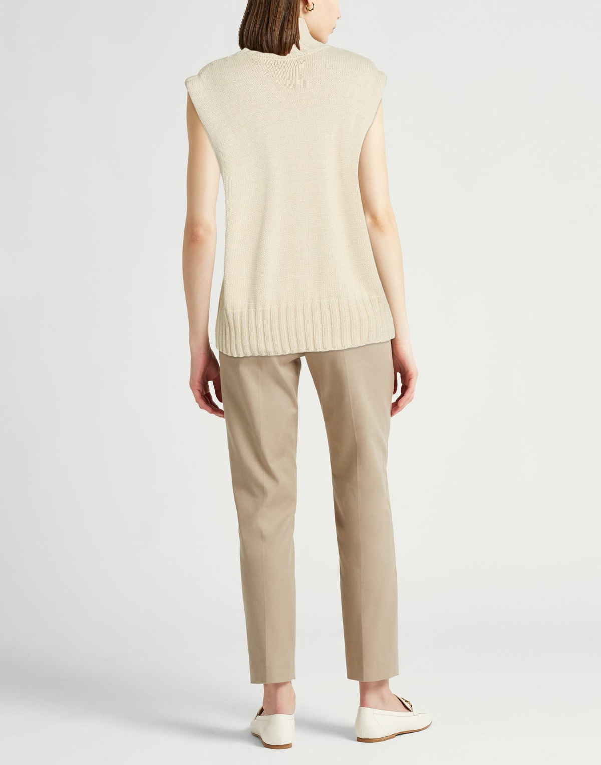 Róhe Womens Turtleneck in Off white