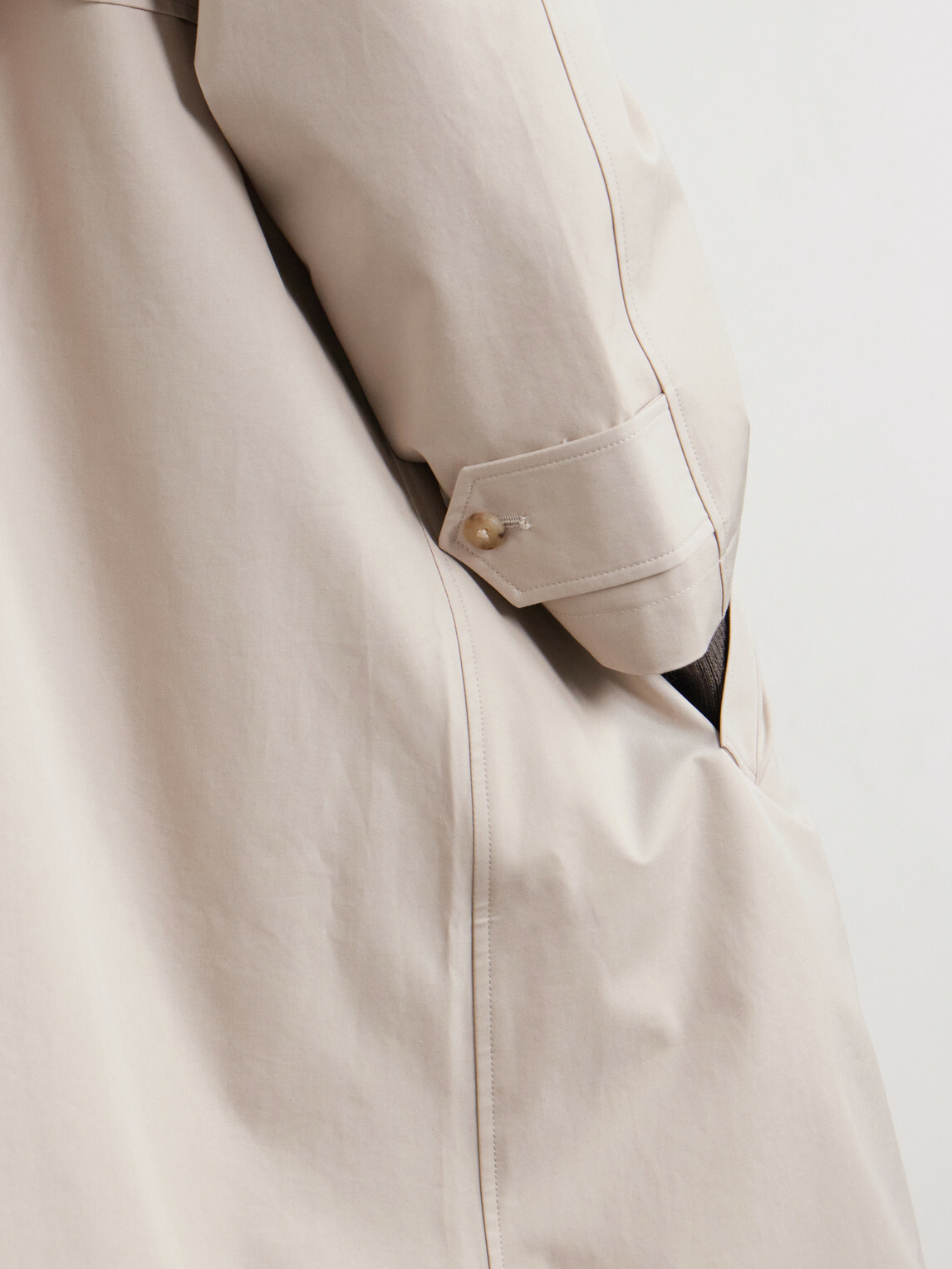 De Bonne Facture - Grandad Giant Mac Cotton Coat - Neutrals