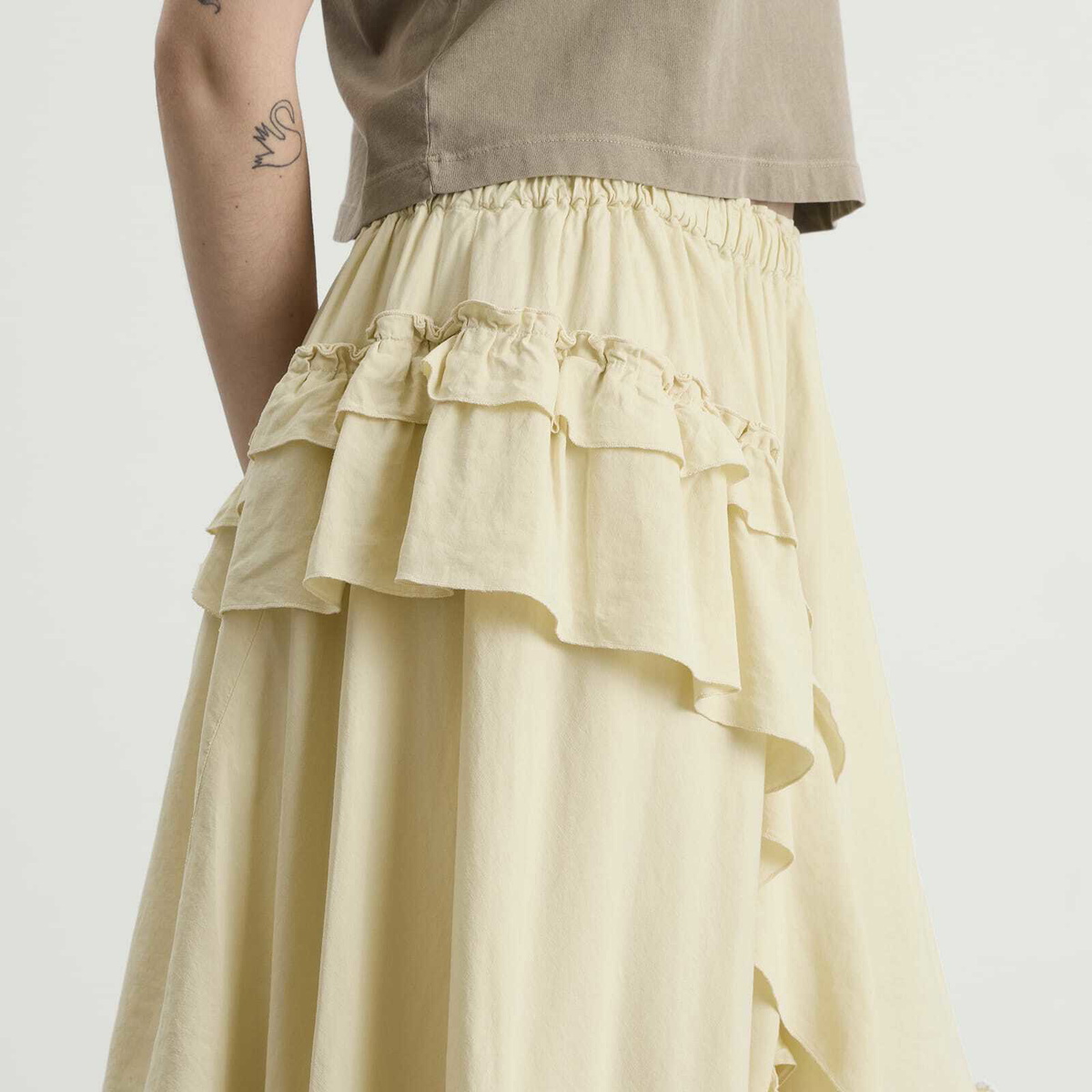 YMC Women's Draped Midi Skirt in Shell