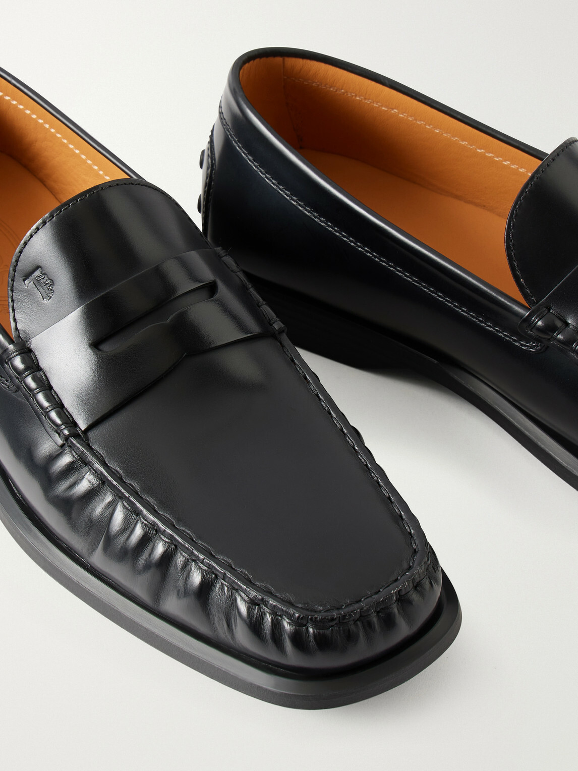 Tod's - Logo-Debossed Gathered Leather Loafers - Black