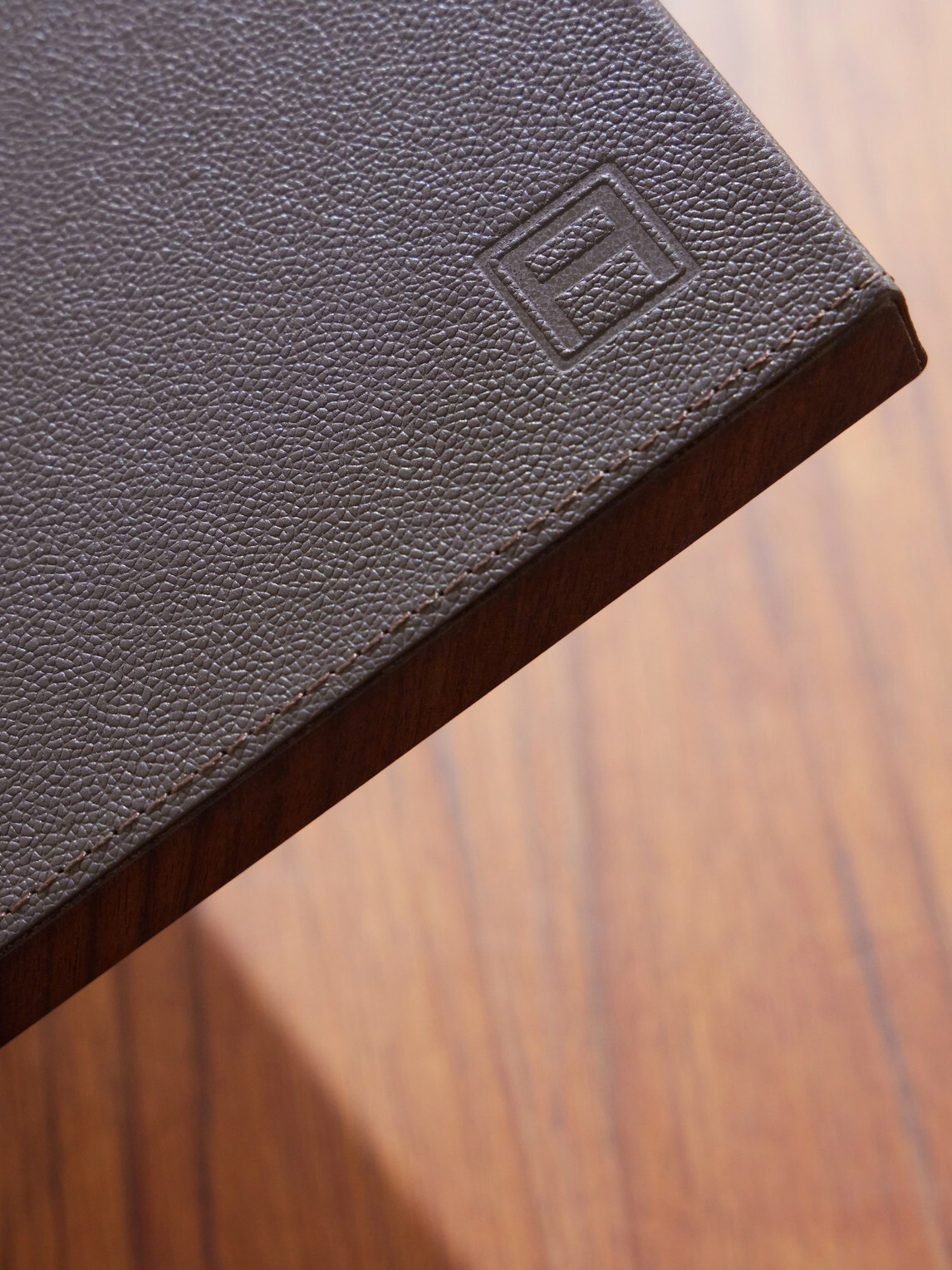 Assouline - Collector Classic Leather and Wood Bookstand