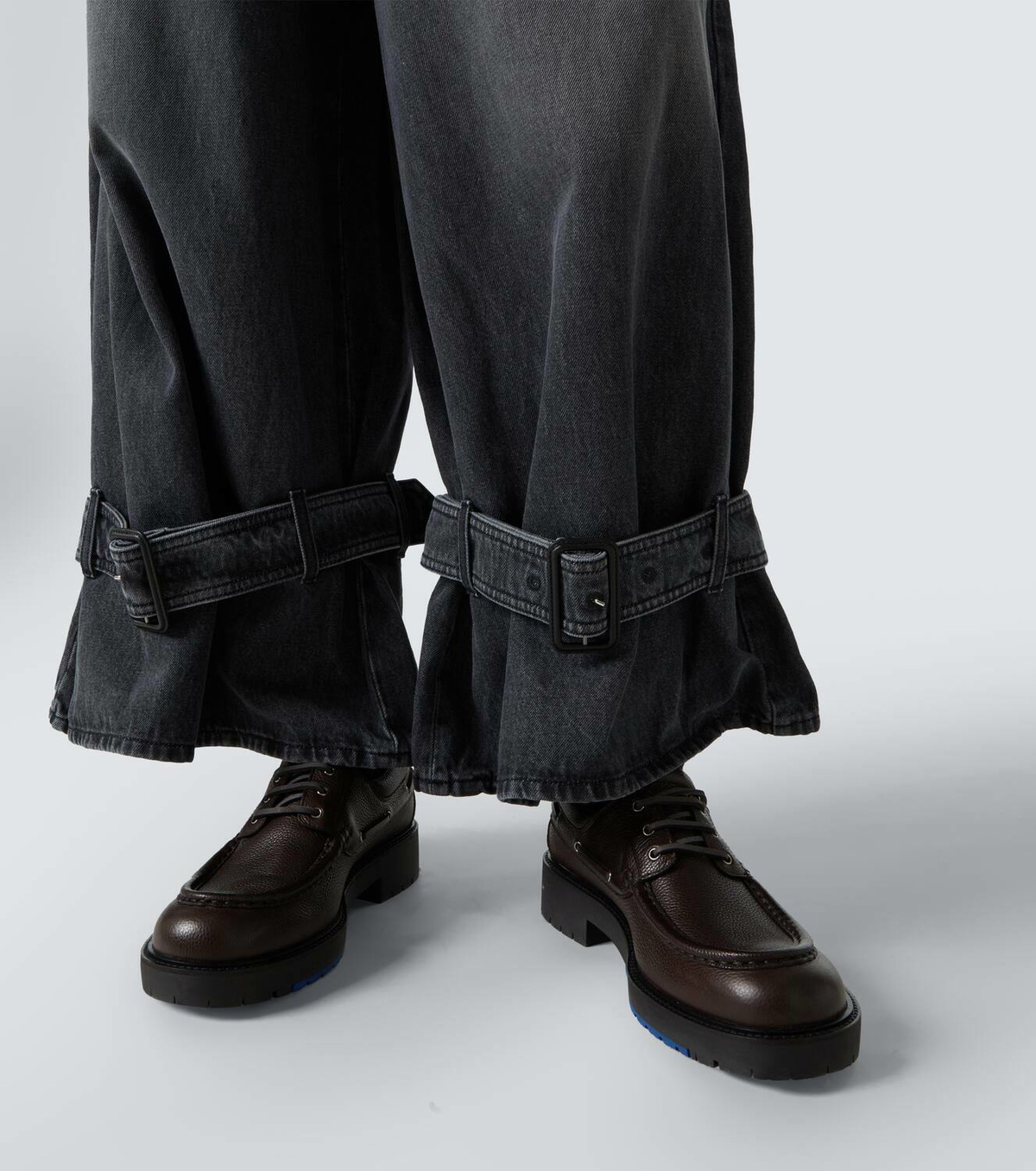 JW Anderson Belt-detail faded wide-leg jeans JW Anderson