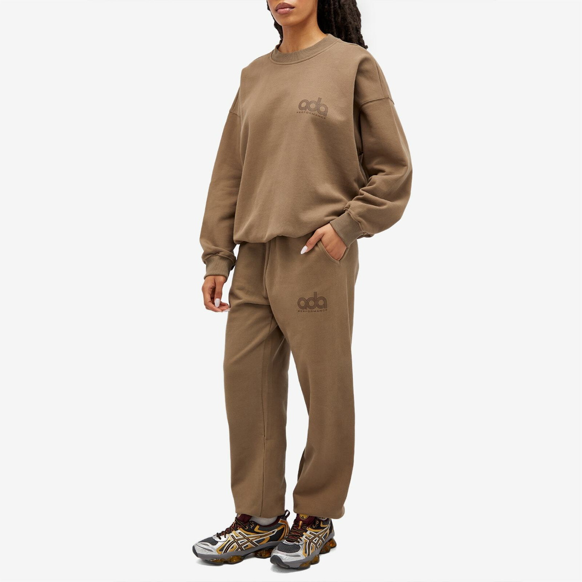 Adanola Women's Performance Sweat Pants in Brown