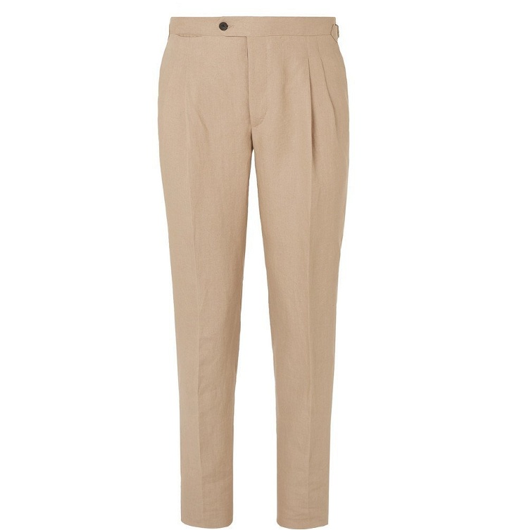Photo: Thom Sweeney - Tapered Pleated Linen Trousers - Camel