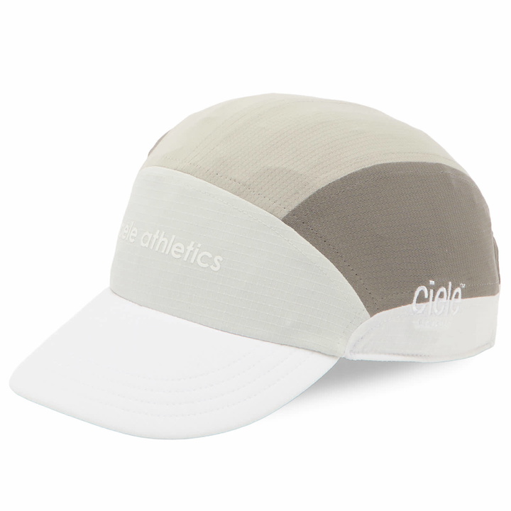 Photo: Ciele Athletics FST SC Field Iconic Cap in Light Grey Shadow
