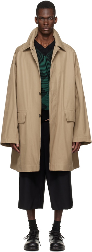 Photo: Dries Van Noten Beige Loose Cotton Mac Coat