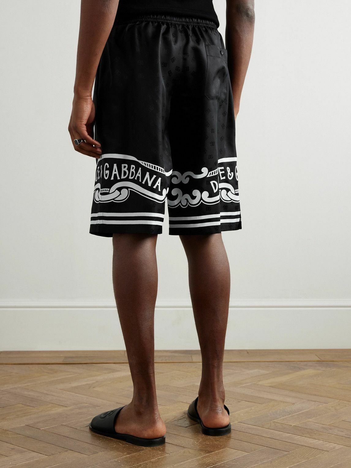 Dolce & Gabbana White Cotton Logo Plaque Men Bermuda Shorts main image 0