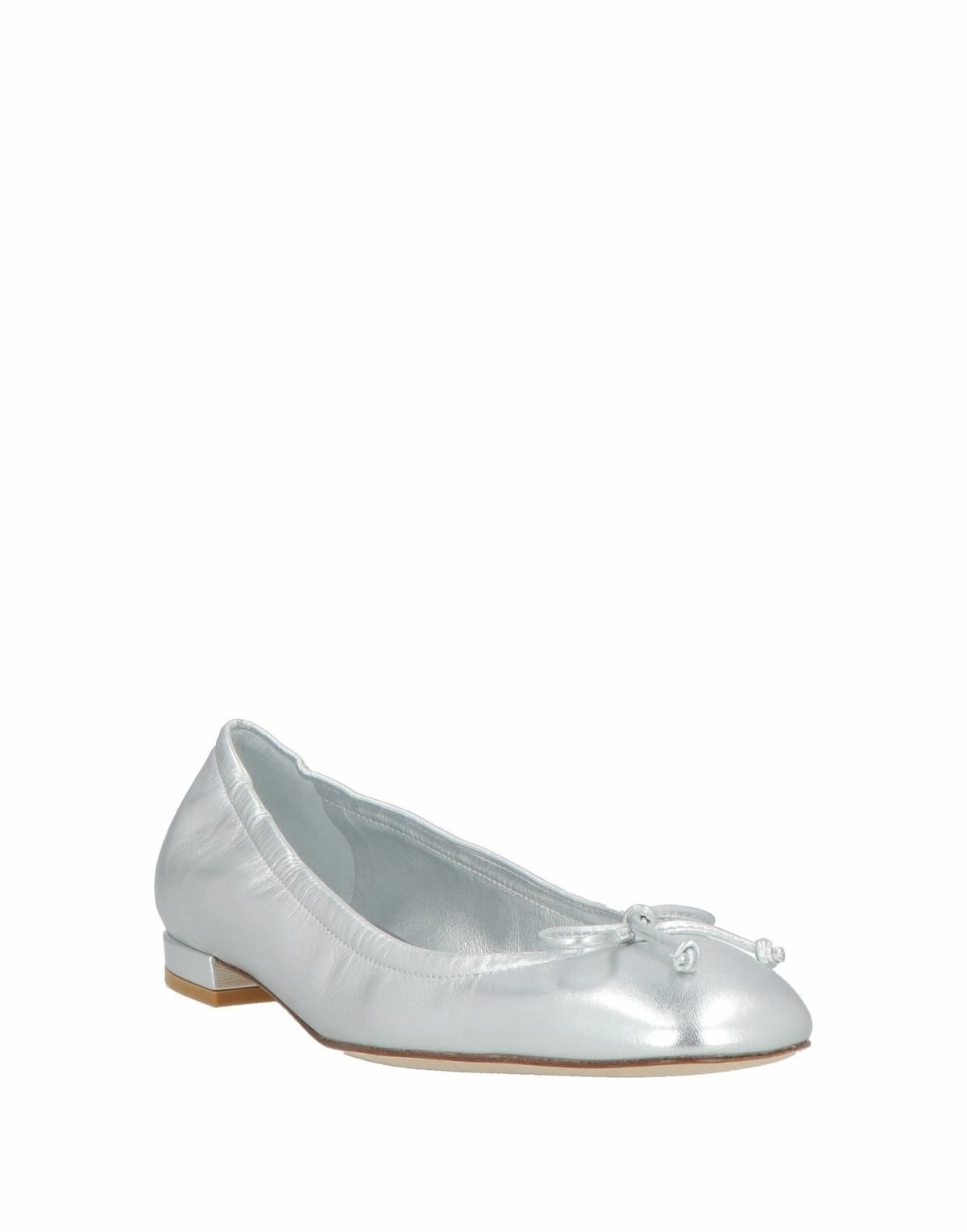 Stuart Weitzman Womens Ballet flats in Silver
