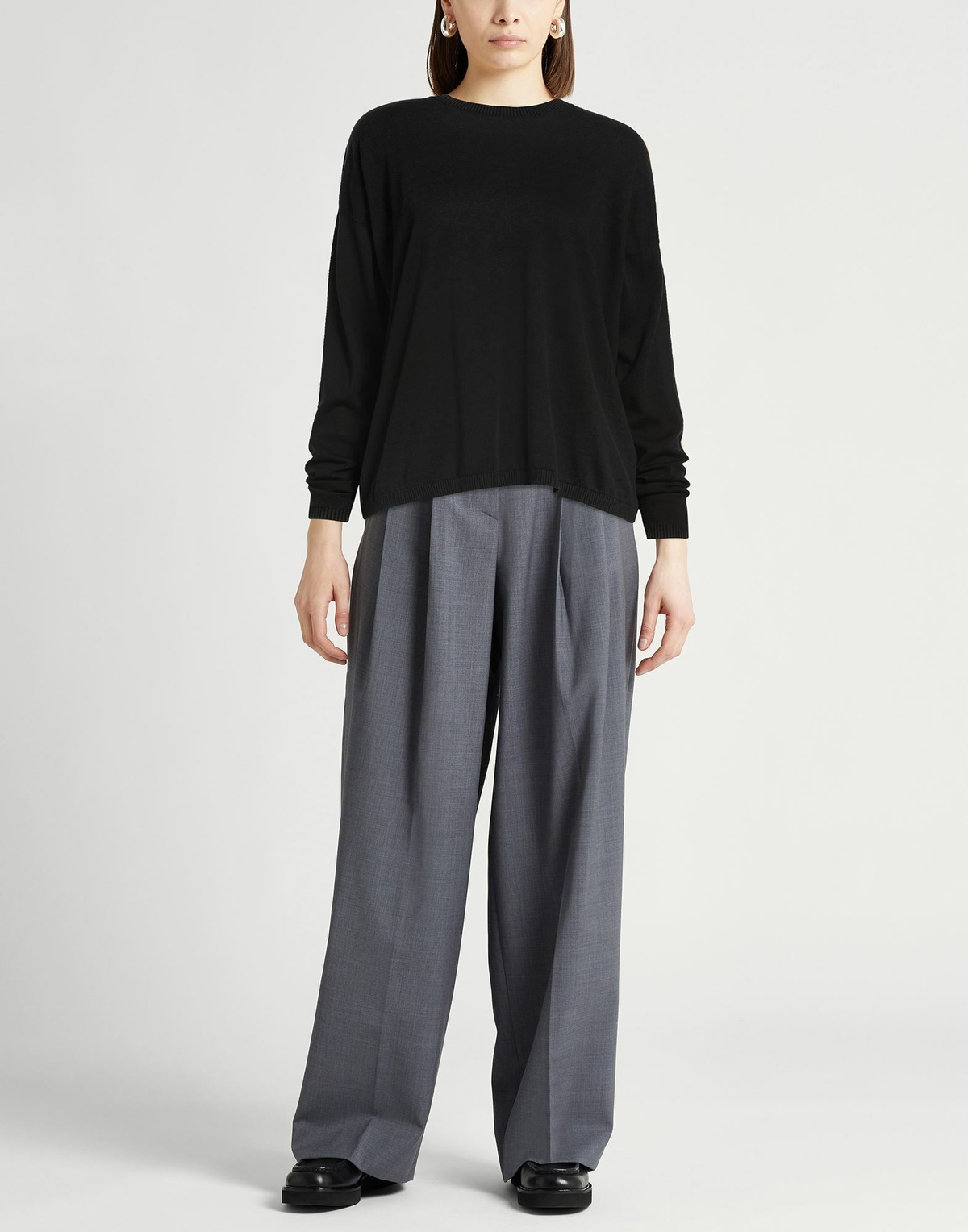 Crossley Womens Sweater in Black