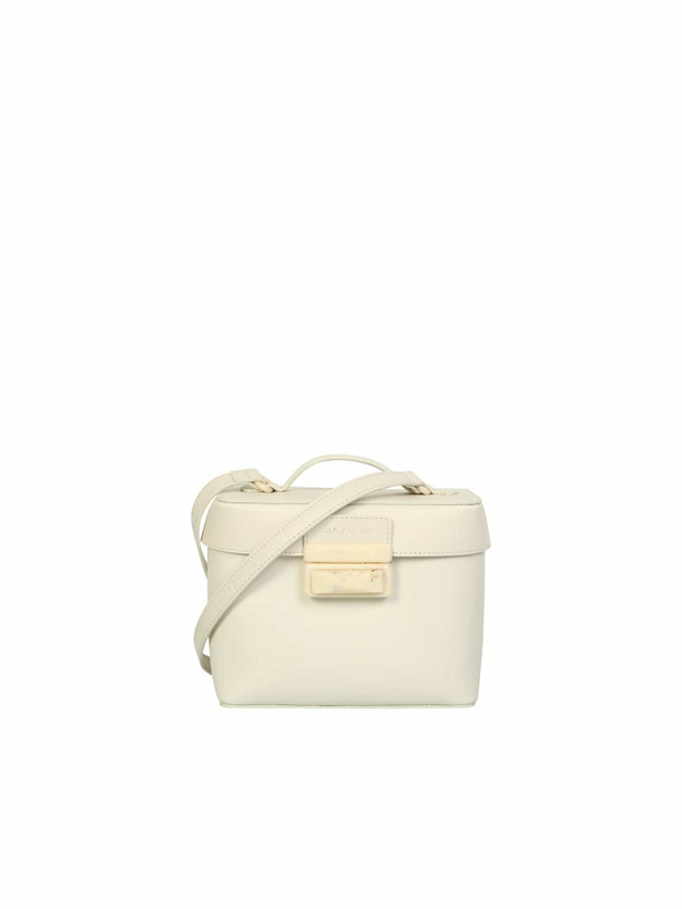 Photo: Combinando Praticitã  E Stile Gia Borghini Presenta Questa Tote Bag Caratterizzata Da Una Silhouette Squadrata