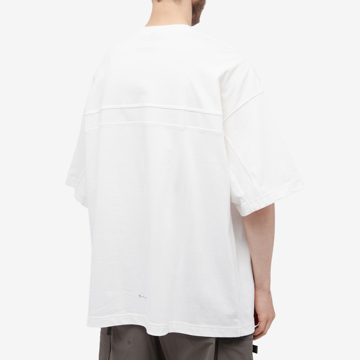 GOOPiMADE Men's x master-piece MGear-T3 Logo Pocket T-Shirt in Ivory
