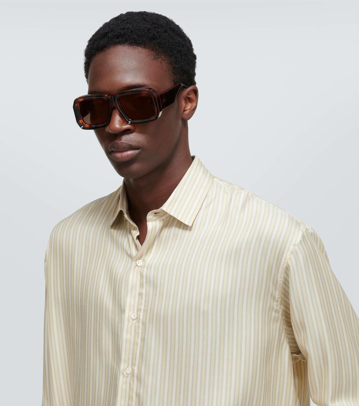 LOEWE
Paula\'s Ibiza oversized sunglasses LOEWE EYEWEAR + Paula main image 2